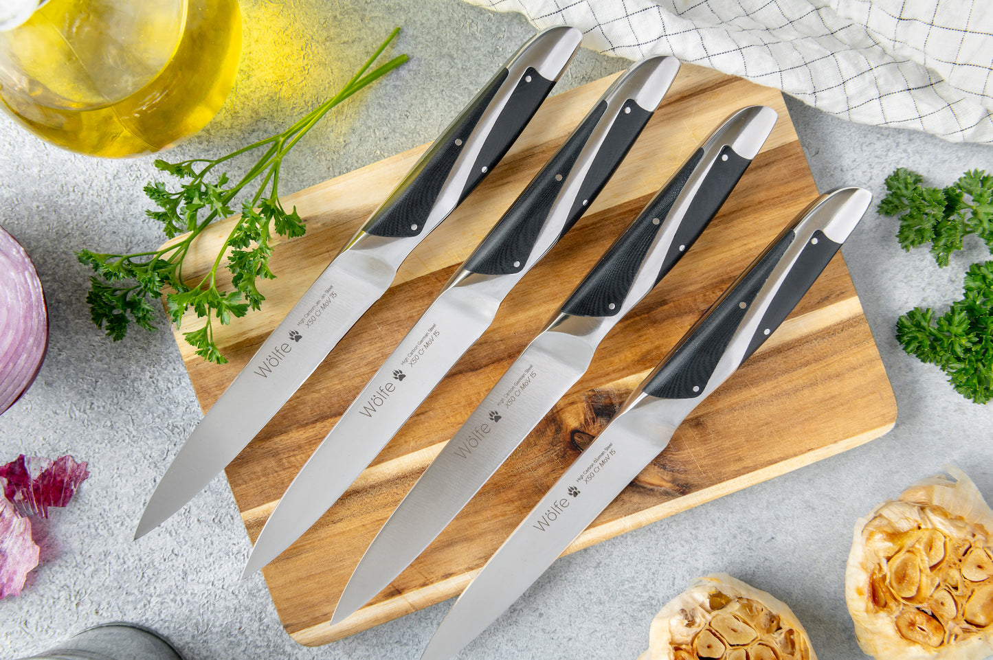 Wölfe - 4 PC European Table Knife/Steak Knife Set