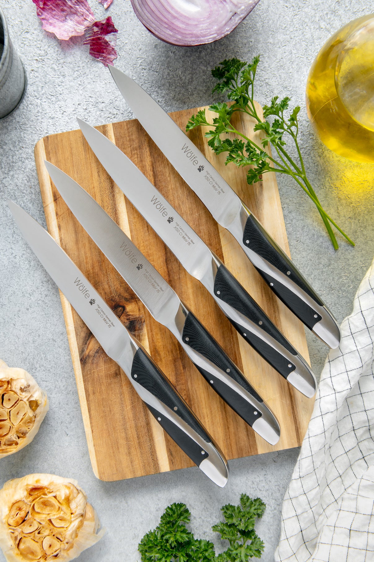 Wölfe - 4 PC European Table Knife/Steak Knife Set
